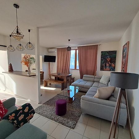 Sofi Nis Exterior foto