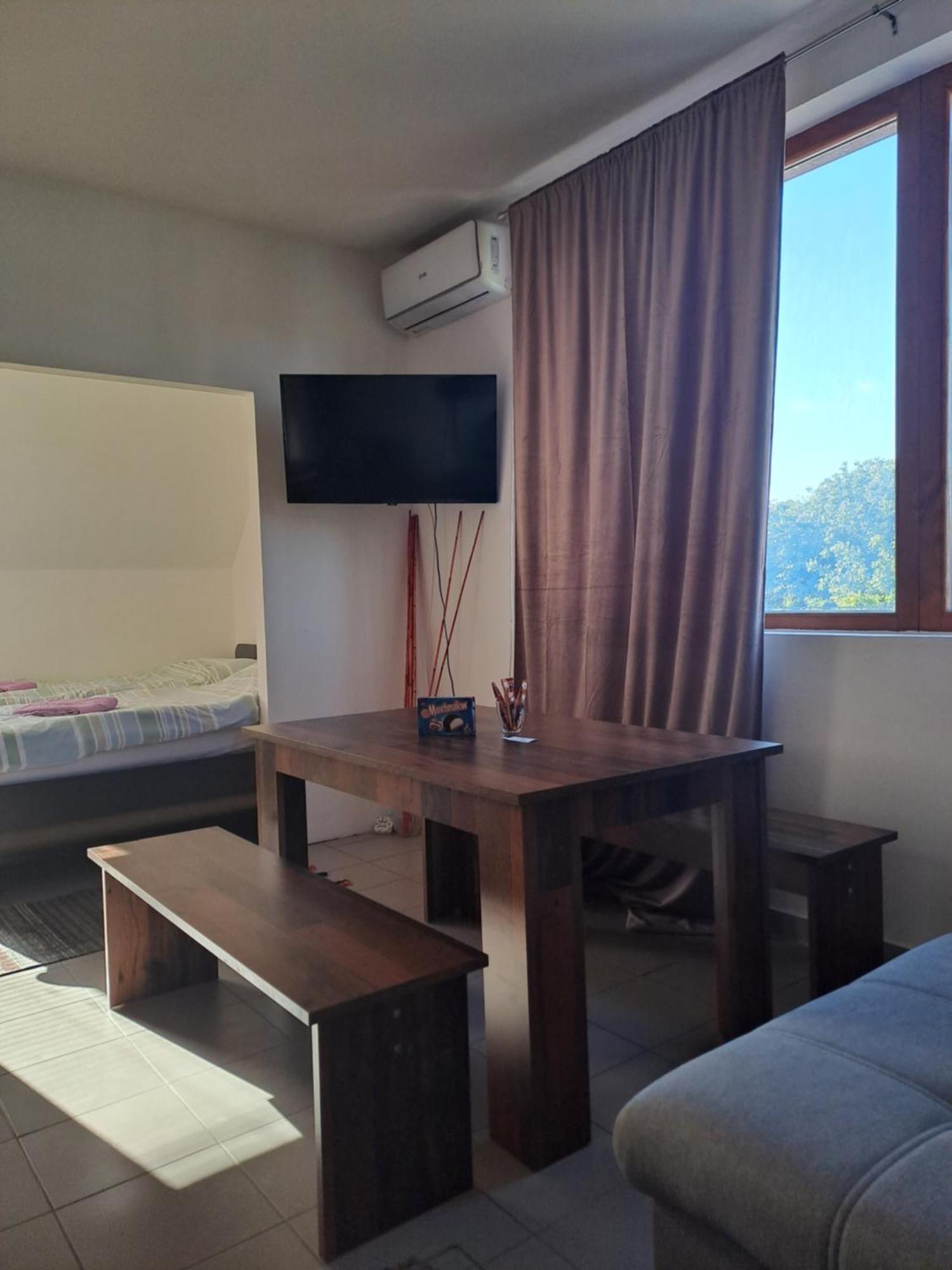 Sofi Nis Exterior foto
